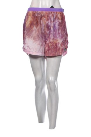 Damen Shorts Nike, Größe XL, Farbe Mehrfarbig, Preis 39,99 €, #136980698