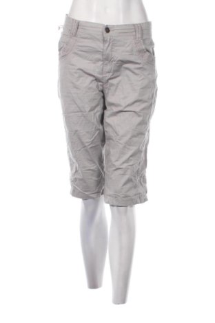 Pantaloni scurți de femei Unbranded, Mărime XXL, Culoare Bej, Preț 53,99 Lei, #136987578