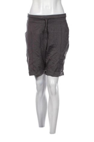 Pantaloni scurți de femei Unbranded, Mărime XL, Culoare Gri, Preț 39,99 Lei, #137002510