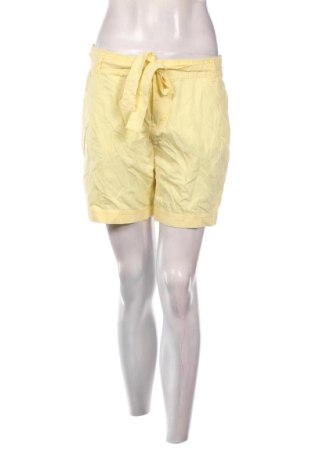 Pantaloni scurți de femei Yessica, Mărime L, Culoare Galben, Preț 45,99 Lei, #137034068