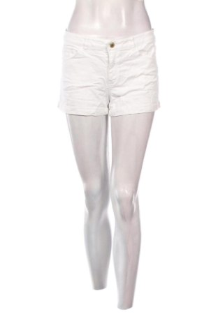Pantaloni scurți de femei H&M, Mărime L, Culoare Alb, Preț 67,99 Lei, #137034541