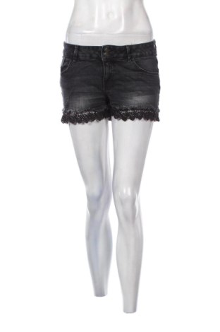 Damen Shorts Clockhouse, Größe M, Farbe Schwarz, Preis 7,99 €, #137035127