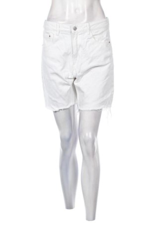 Pantaloni scurți de femei Unbranded, Mărime M, Culoare Alb, Preț 45,99 Lei, #137035619