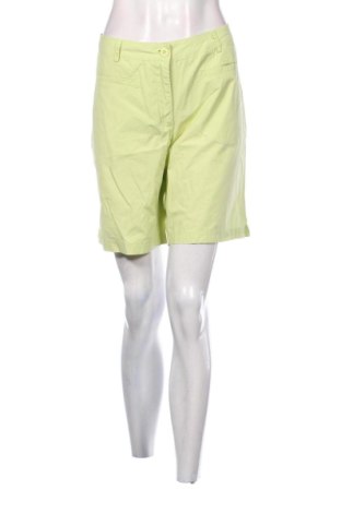 Pantaloni scurți de femei Staccato, Mărime L, Culoare Verde, Preț 100,41 Lei, #137049431
