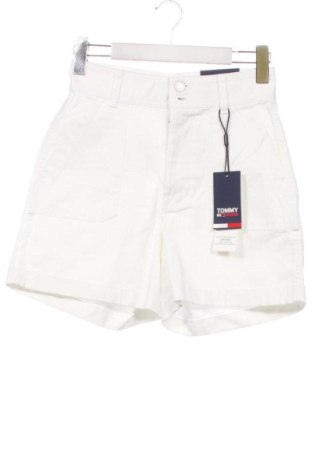 Damen Shorts Tommy Jeans, Größe S, Farbe Weiß, Preis 71,99 €, #136292684
