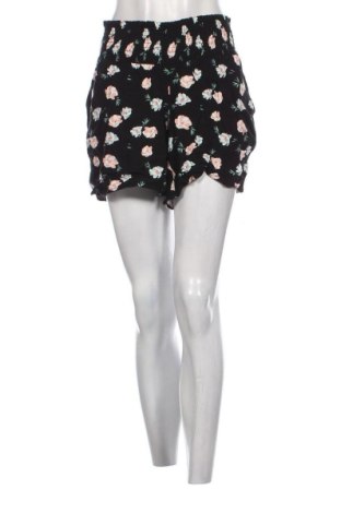 Damen Shorts Kiabi, Größe M, Farbe Mehrfarbig, Preis € 8,99, #136977195