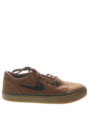 Дамски обувки Nike, Размер 39, Цвят Многоцветен, Цена 84,36 €, #136997778