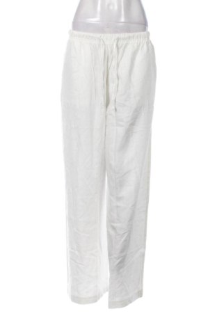 Dámske nohavice Bershka, Veľkosť XL, Farba Biela, Cena  24,95 €, #136943666
