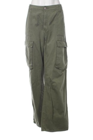 Дамски панталон Bershka, Размер XL, Цвят Зелен, Цена 15,00 €, #136960490