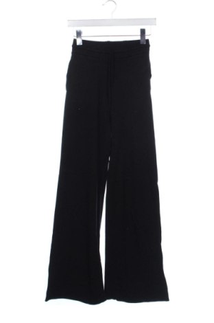 Damenhose Stradivarius, Größe XS, Farbe Schwarz, Preis 9,00 €, #136976704