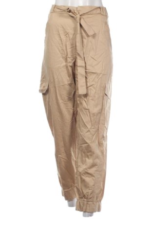 Pantaloni de femei Zara, Mărime XL, Culoare Bej, Preț 98,99 Lei, #136999575
