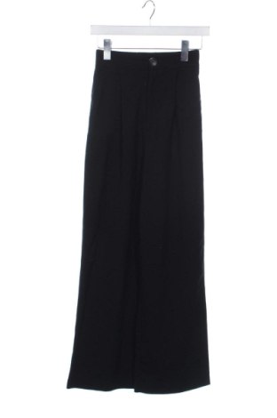 Pantaloni de femei Stradivarius, Mărime XS, Culoare Negru, Preț 53,00 Lei, #137002303