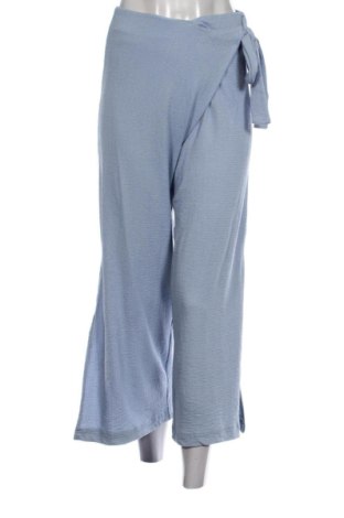 Дамски панталон Bershka, Размер S, Цвят Син, Цена 11,00 €, #137018468