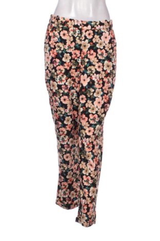 Pantaloni de femei Vero Moda, Mărime M, Culoare Multicolor, Preț 24,99 Lei, #137029833