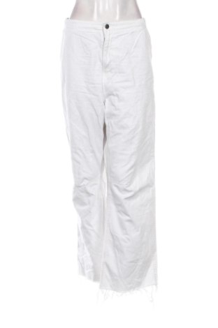 Damenhose Stradivarius, Größe XL, Farbe Weiß, Preis € 12,95, #137030064