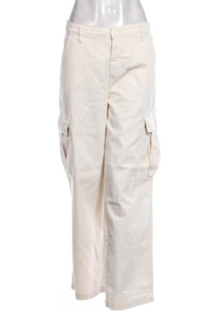 Damenhose Guess, Größe L, Farbe Ecru, Preis 87,99 €, #136942327