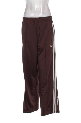 Дамско спортно долнище Adidas, Размер M, Цвят Кафяв, Цена 48,06 €, #136917693