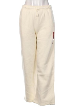 Pantaloni trening de femei Pull&Bear, Mărime M, Culoare Ecru, Preț 124,99 Lei, #136989450