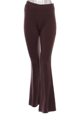 Damskie spodnie sportowe Bershka, Rozmiar S, Kolor Brązowy, Cena 64,30 zł, #136989457