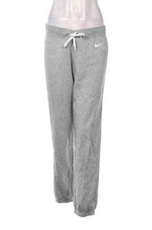 Dámske tepláky Nike, Veľkosť L, Farba Sivá, Cena  25,95 €, #137003325