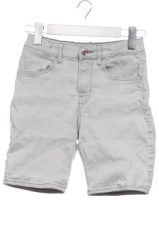 Детски къс панталон H&M, Размер 8-9y/ 134-140 см, Цвят Сив, Цена 8,00 €, #136994251