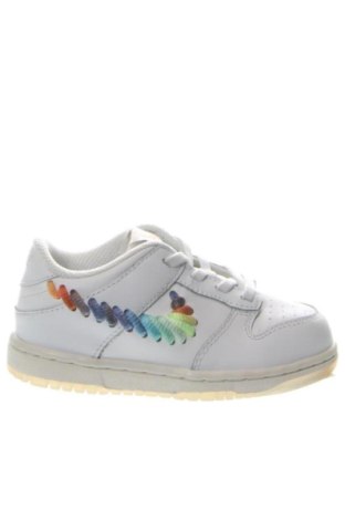 Gyerekcipők Nike, Méret 26, Szín Fehér, Ár 26 554 Ft, #136993457