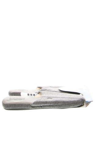 Pantoffeln Defonseca, Größe 44, Farbe Grau, Preis € 18,46, #136803920