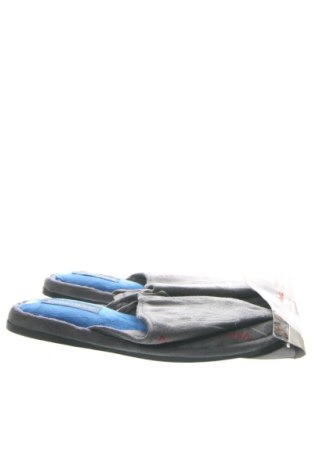 Papuci de casă Unbranded, Mărime 41, Culoare Gri, Preț 96,22 Lei, #136802506