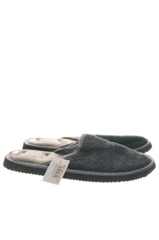 Papuci de casă Unbranded, Mărime 44, Culoare Gri, Preț 96,22 Lei, #136802769