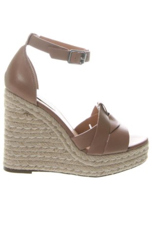 Еспадрили Steve Madden, Размер 40, Цвят Бежов, Цена 73,11 €, #136976169