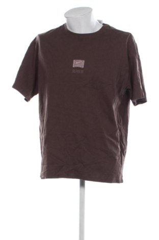 Męski T-shirt Nike, Rozmiar XXL, Kolor Brązowy, Cena 90,99 zł, #136939869