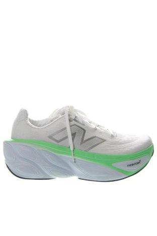 Férfi cipők
 New Balance, Méret 43, Szín Fehér, Ár 35 609 Ft, #136995621
