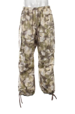 Férfi nadrág Nike, Méret L, Szín Sokszínű, Ár 34 139 Ft, #136955674