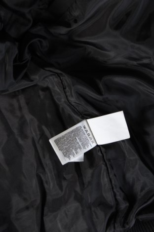 Geacă de bărbati LC Waikiki, Mărime M, Culoare Negru, Preț 152,22 Lei, #136970137