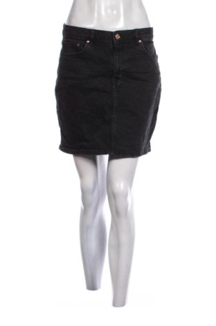 Пола H&M, Размер M, Цвят Черен, Цена 8,69 €, #136923980
