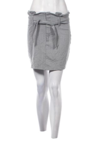 Fustă Bershka, Mărime S, Culoare Gri, Preț 37,99 Lei, #136926613