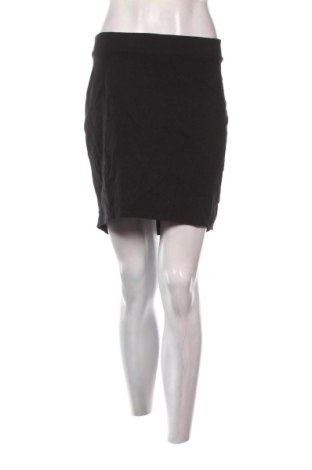Пола H&M, Размер XL, Цвят Черен, Цена 7,66 €, #137032878