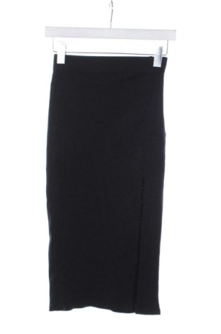 Пола Stradivarius, Размер XS, Цвят Черен, Цена 16,00 €, #136931958