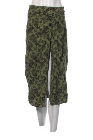 Fustă Stradivarius, Mărime L, Culoare Verde, Preț 65,99 Lei, #137028947