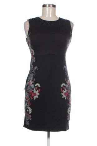 Рокля Desigual, Размер S, Цвят Многоцветен, Цена 36,30 €, #136937037