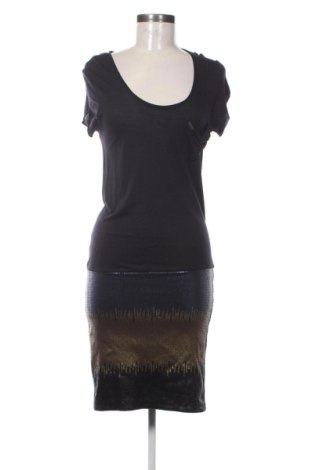 Sukienka Guess, Rozmiar M, Kolor Czarny, Cena 546,57 zł, #136947864