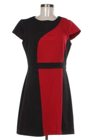Φόρεμα Rinascimento, Μέγεθος L, Χρώμα Πολύχρωμο, Τιμή 32,00 €, #136953979