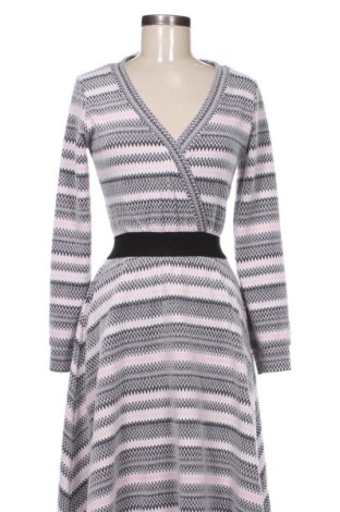 Kleid Unbranded, Größe M, Farbe Mehrfarbig, Preis 14,00 €, #136960281