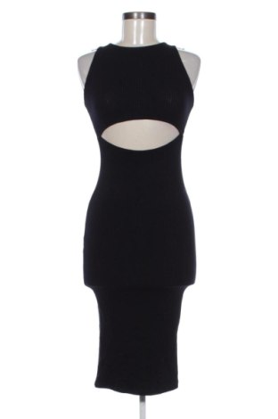 Рокля Pull&Bear, Размер XXS, Цвят Черен, Цена 32,21 €, #136961693
