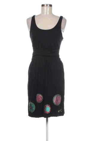 Ruha Desigual, Méret S, Szín Fekete, Ár 19 829 Ft, #136972197