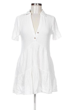 Рокля Stradivarius, Размер S, Цвят Бял, Цена 15,33 €, #136974301