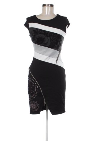 Kleid Desigual, Größe S, Farbe Mehrfarbig, Preis 36,18 €, #136982596