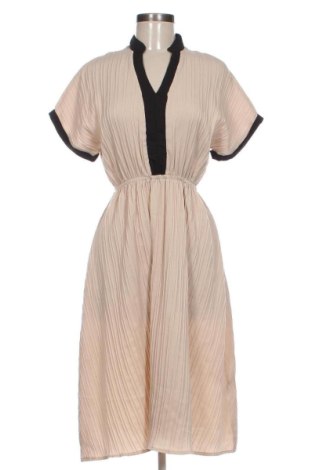 Φόρεμα SHEIN, Μέγεθος S, Χρώμα  Μπέζ, Τιμή 15,75 €, #136984768