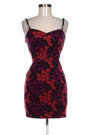 Φόρεμα Guess, Μέγεθος S, Χρώμα Πολύχρωμο, Τιμή 57,05 €, #136997829