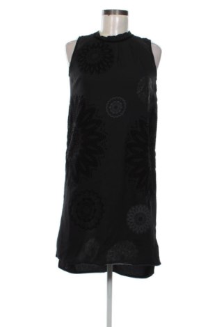 Рокля Desigual, Размер S, Цвят Черен, Цена 46,00 €, #137002962